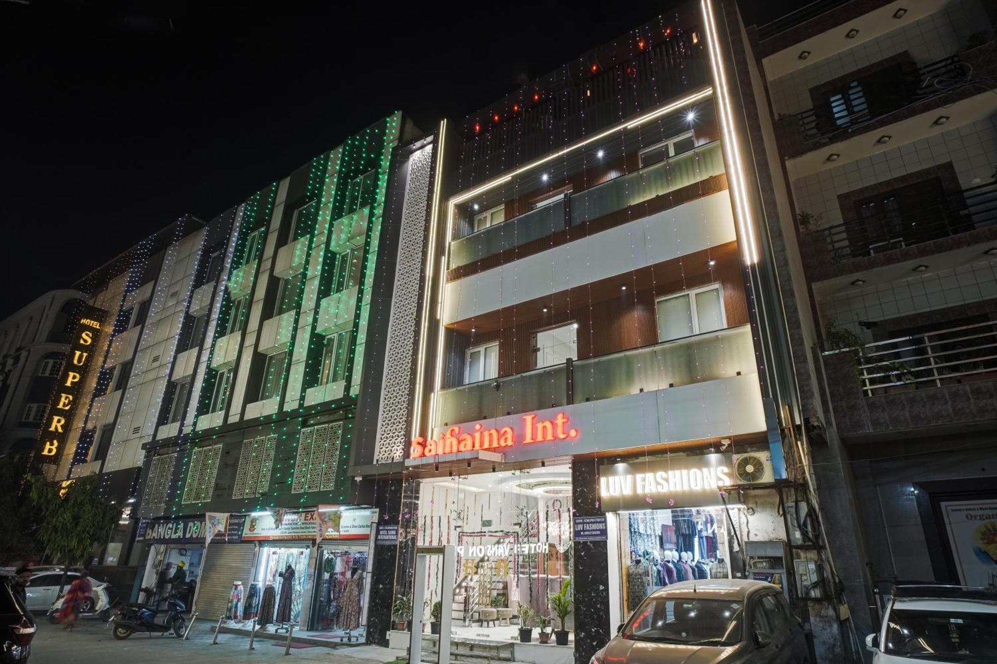 Отель The Saina International - New Delhi, Paharganj Экстерьер фото