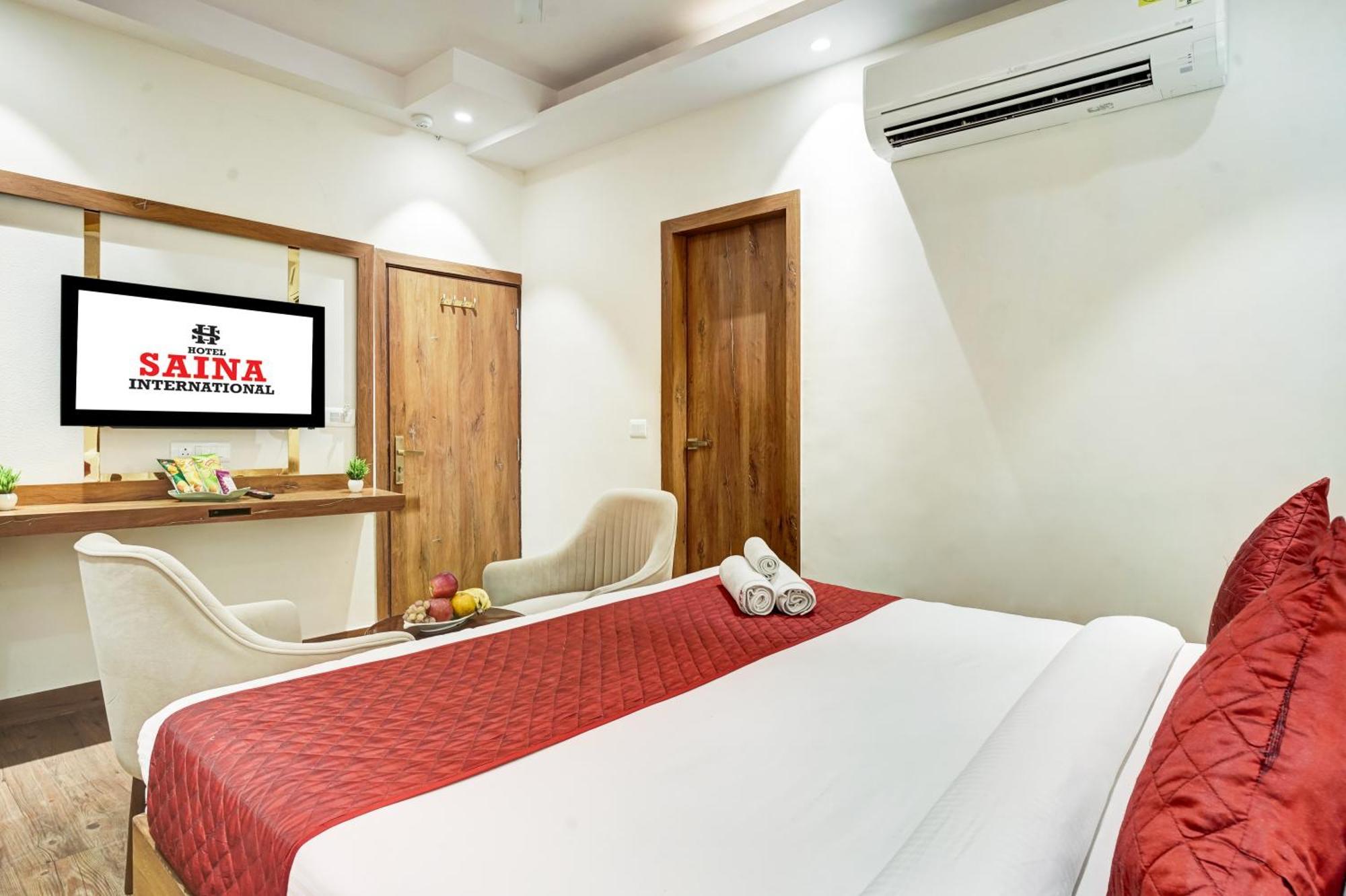Отель The Saina International - New Delhi, Paharganj Экстерьер фото